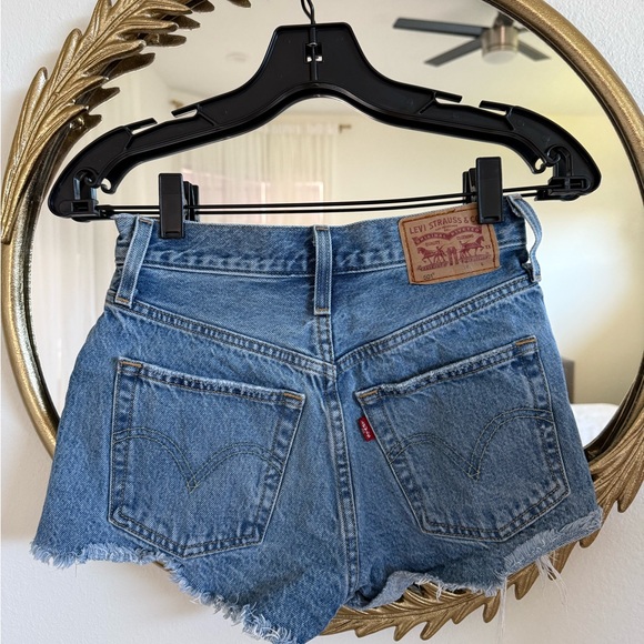 Levi's 501 Medium Indigo Distressed Denim Shorts - Picture 6 of 9